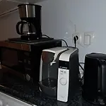 Charmant Nice Apartment In Central Paris Location !