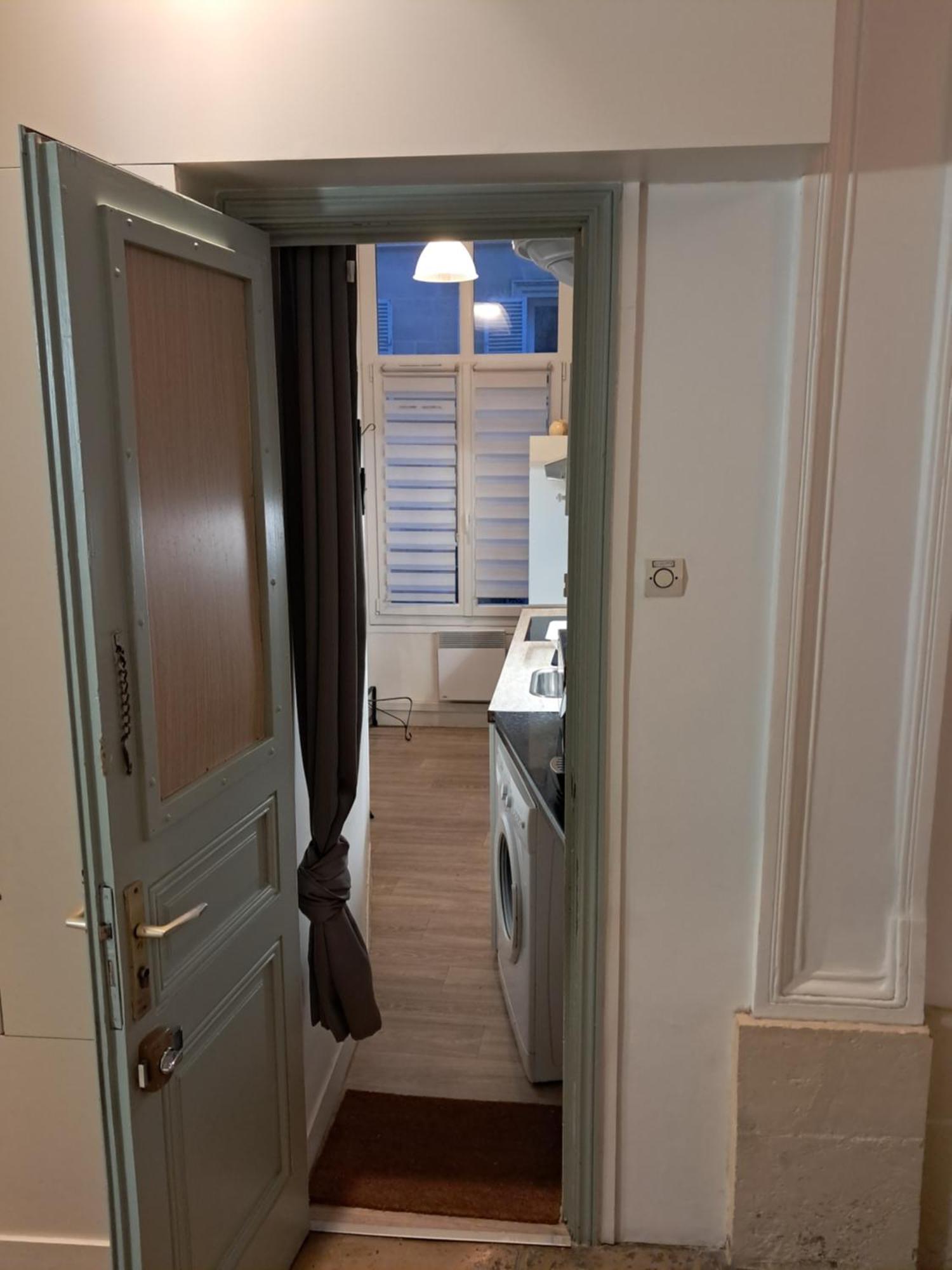 Apartment In Location ! Paris